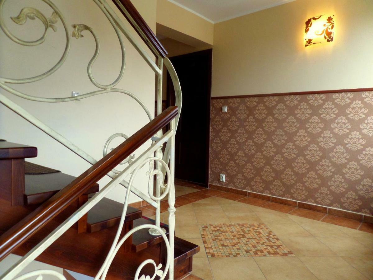 Villa Gracja 莱鲍 外观 照片